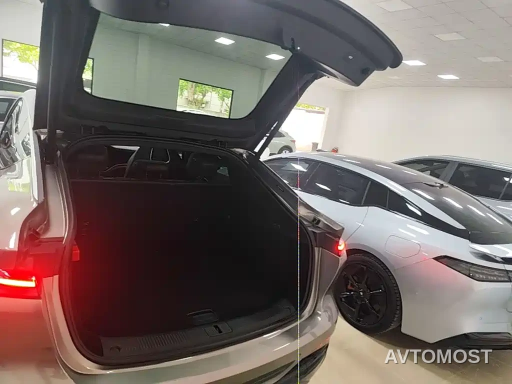 Roewe Feifan R7 2025 Model Advanced Edition — фото 13