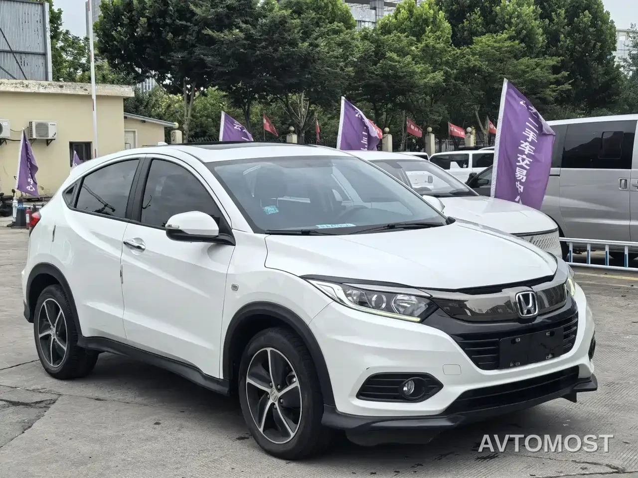 Honda Vezel 2020 1.5L CVT Pioneer — фото 3