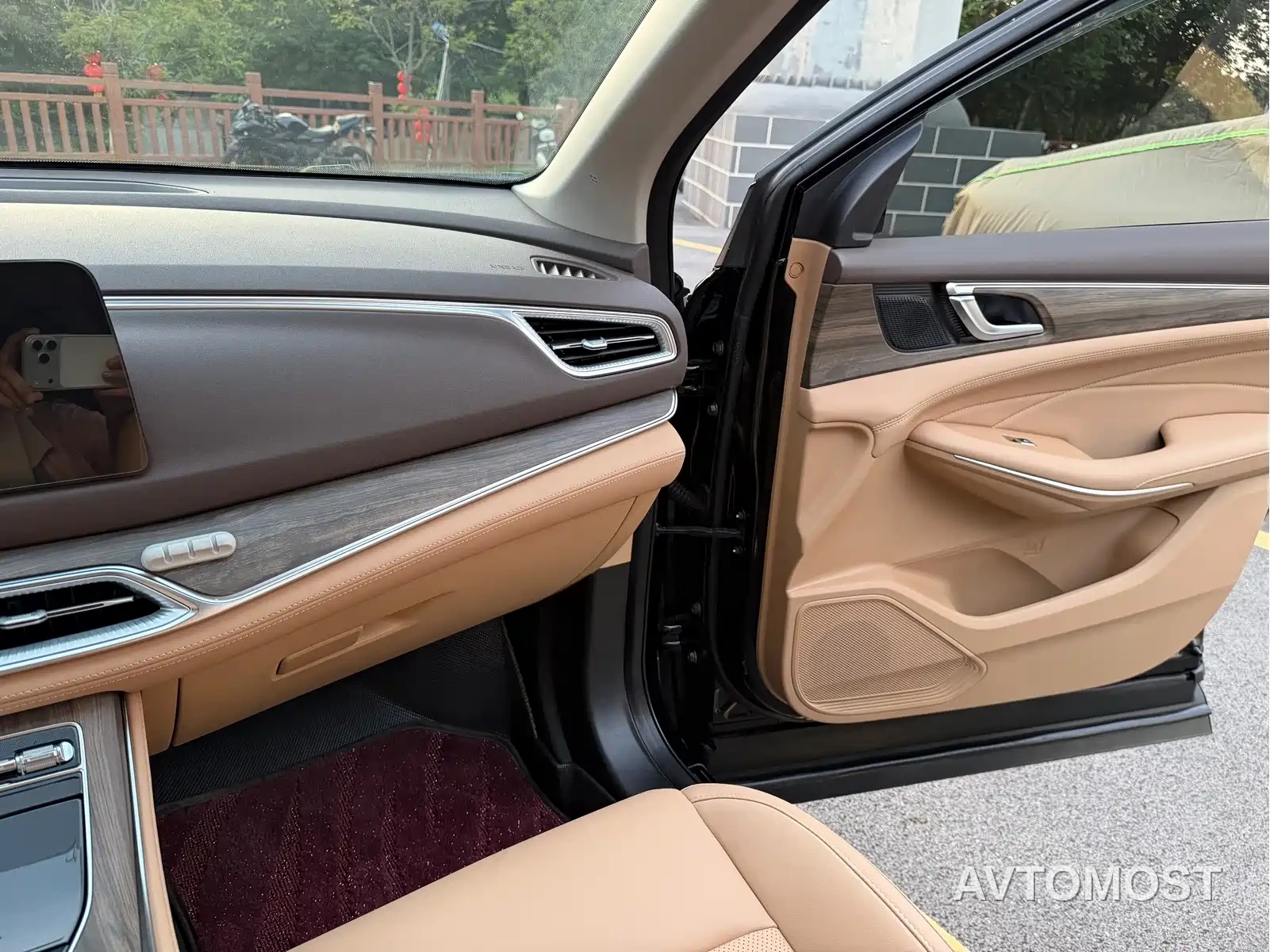 Landian E5 2024 Glory Edition 100KM Premium Type 7-Seater — фото 14