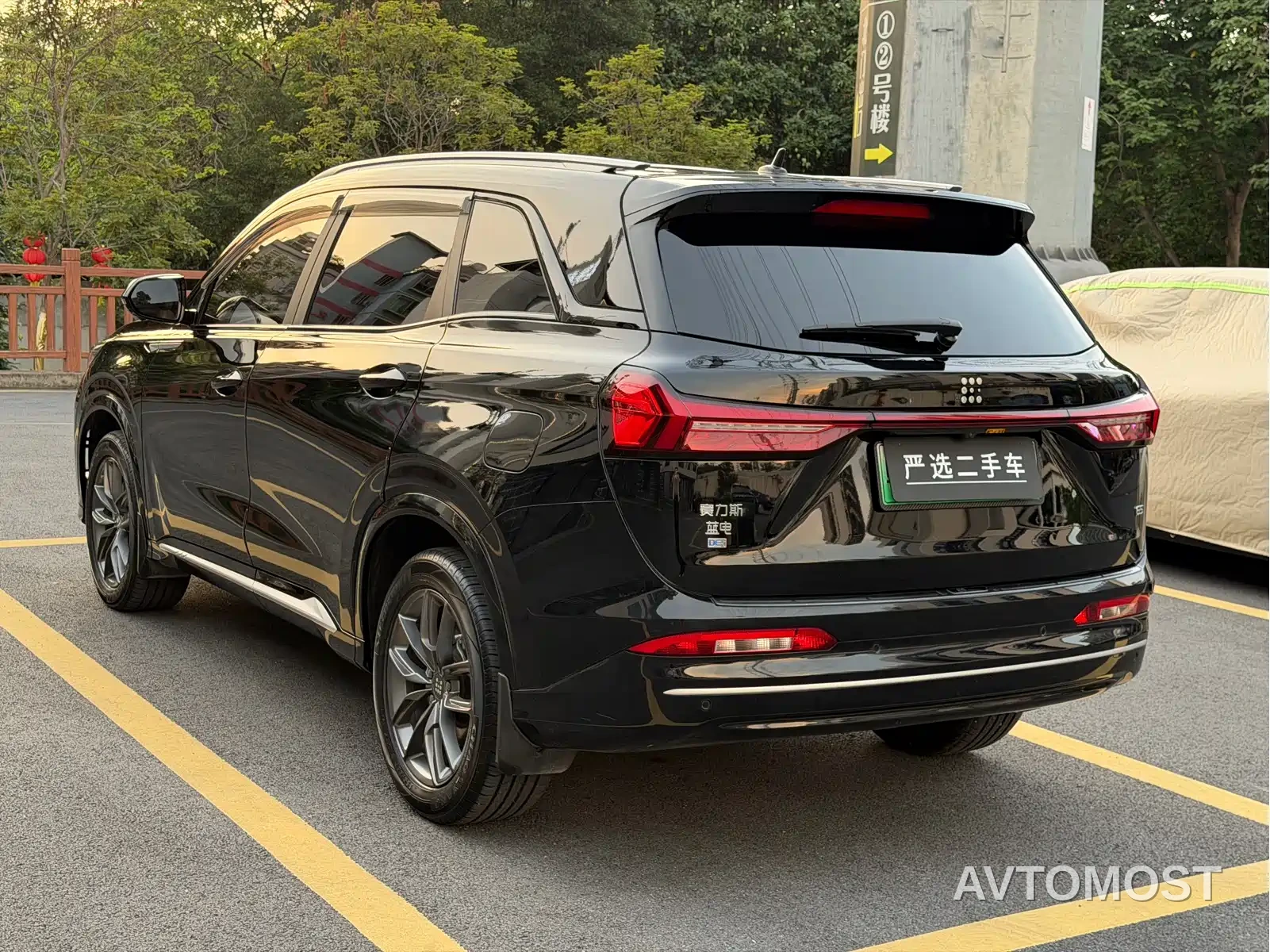 Landian E5 2024 Glory Edition 100KM Premium Type 7-Seater — фото 25
