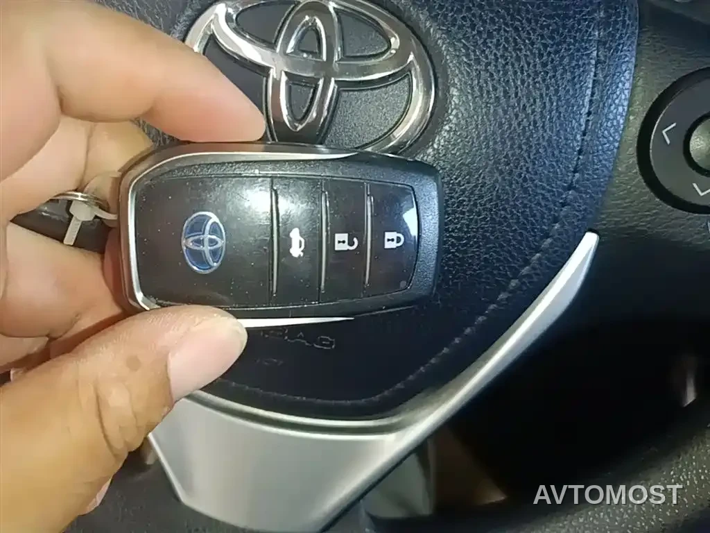 Toyota Levin Twin Engine E+ 2019 1.8PH GS E-CVT Elite Edition — фото 9