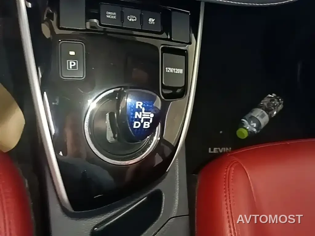 Toyota Levin Twin Engine E+ 2019 1.8PH GS E-CVT Elite Edition — фото 14