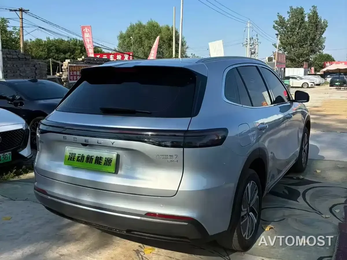 Geely Galaxy Starship 7 EM-i 2025 Model 120km Explorer+ Edition — фото 6