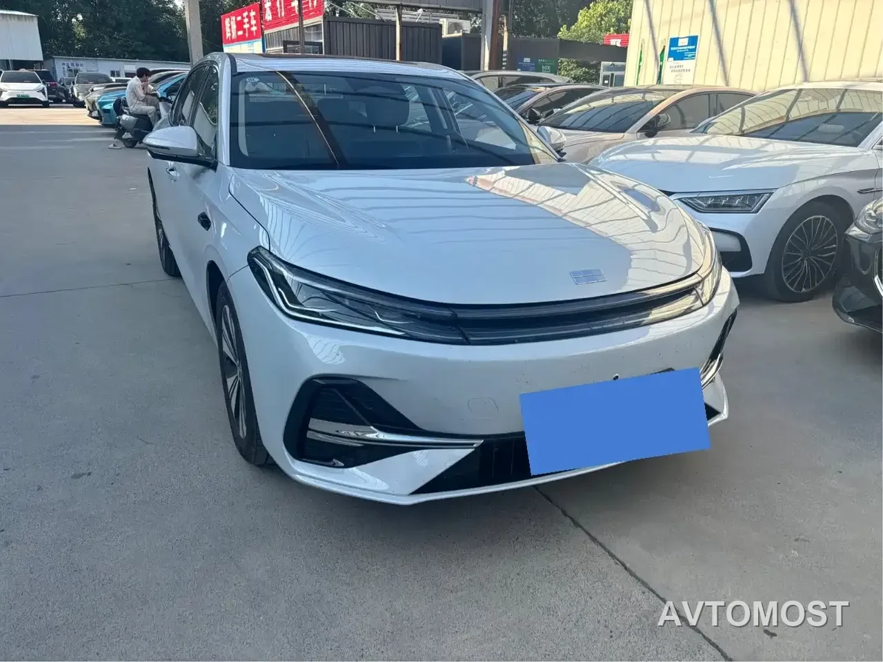 Geely Galaxy A7 2025 EM-i 150km Explorer+ Edition — фото 3