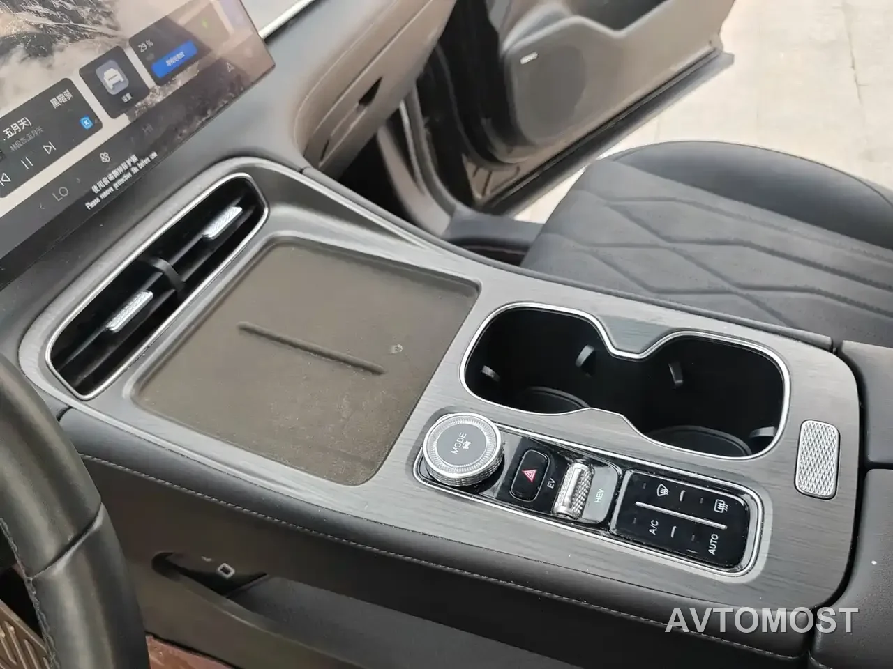 Chery Fengyun T8 2025 Model 1.5T 130km Comfort 7-Seater — фото 7