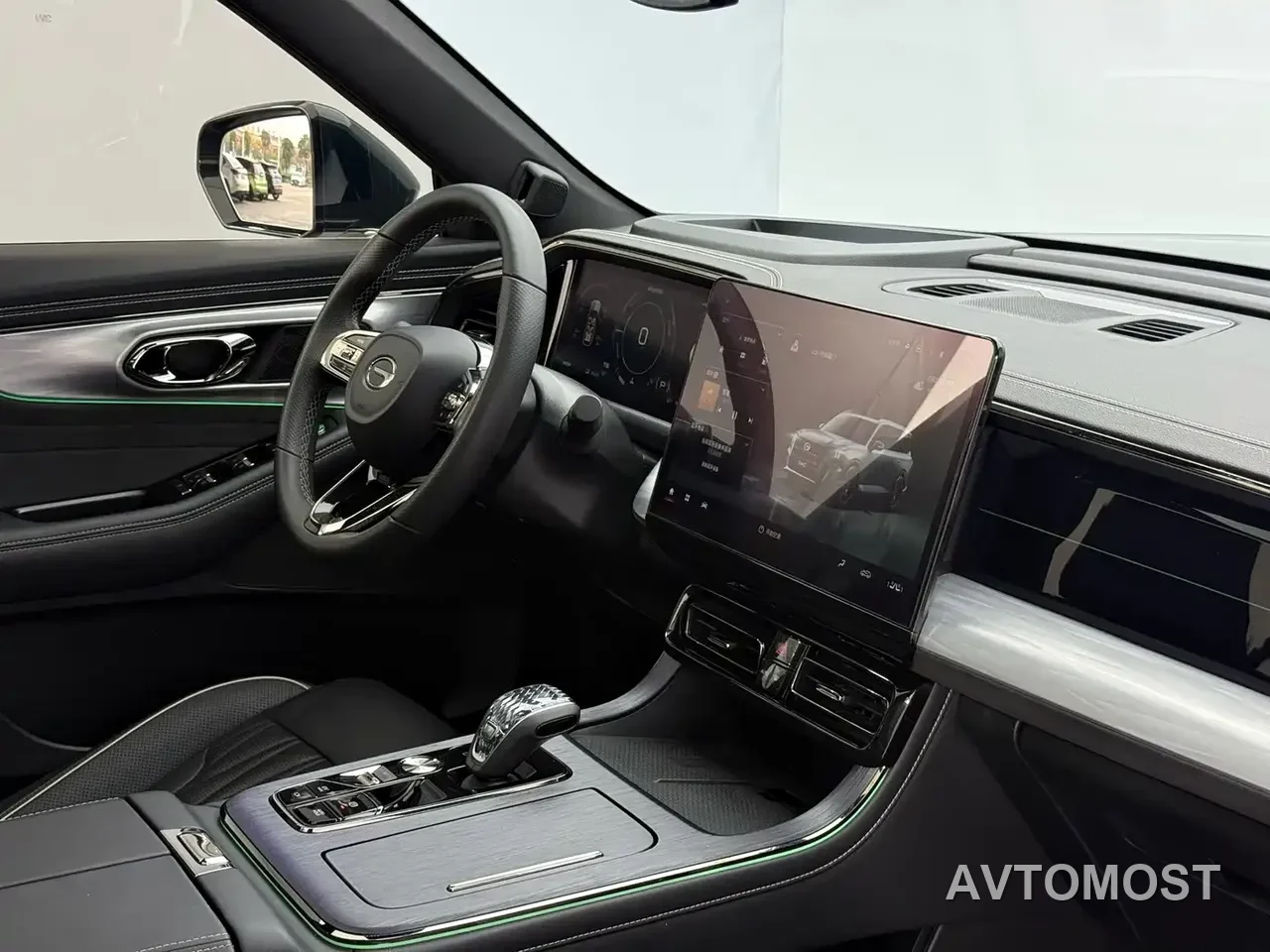GAC Trumpchi GS8 2022 Dual Engine Series 2.0TM 2WD Premium Edition (6-Seater) — фото 12