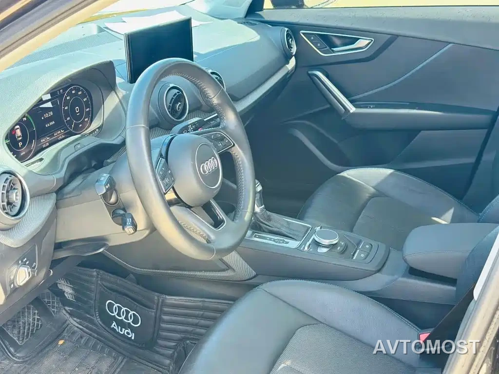 Audi Q2L e-tron 2019 Q2L e-tron Pure Electric Smart Enjoyment — фото 9