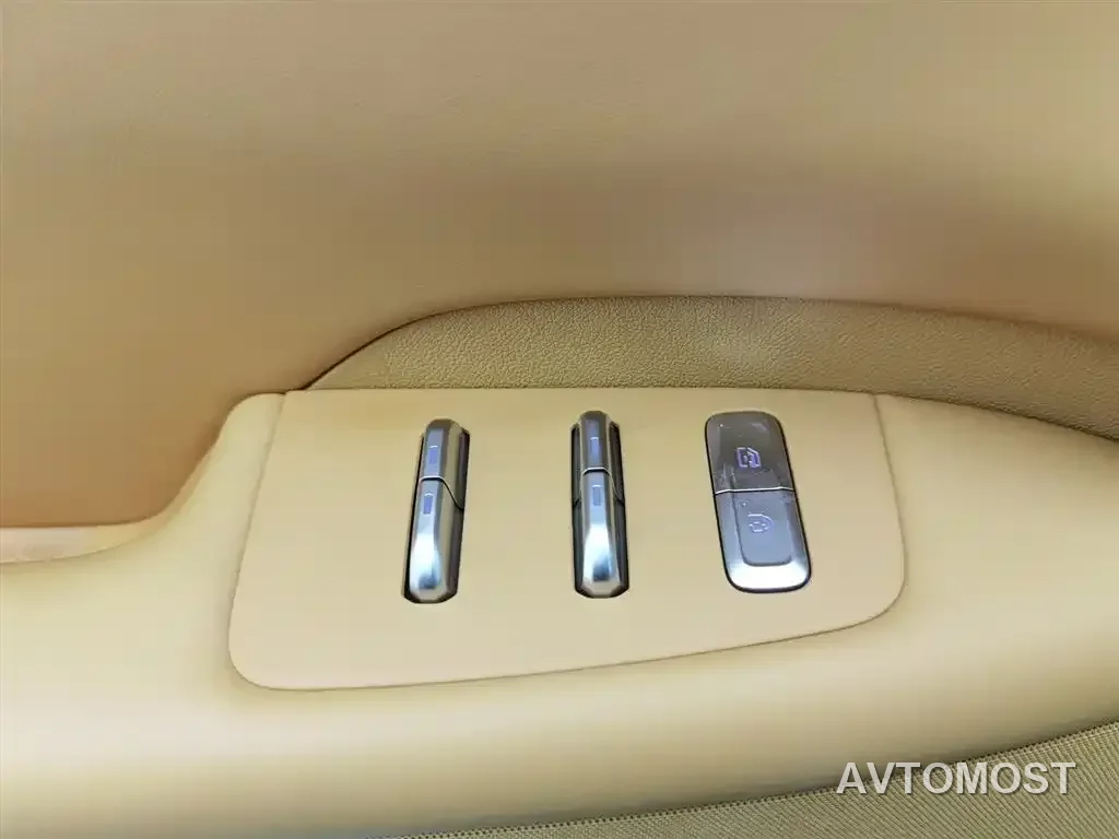 Dongfeng Yipai eπ008 2026 6-seater EREV Family Joy Edition — фото 20