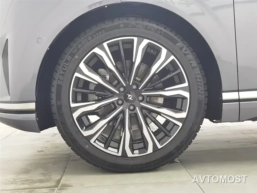 Dongfeng Yipai eπ008 2026 6-seater EREV Family Joy Edition — фото 13