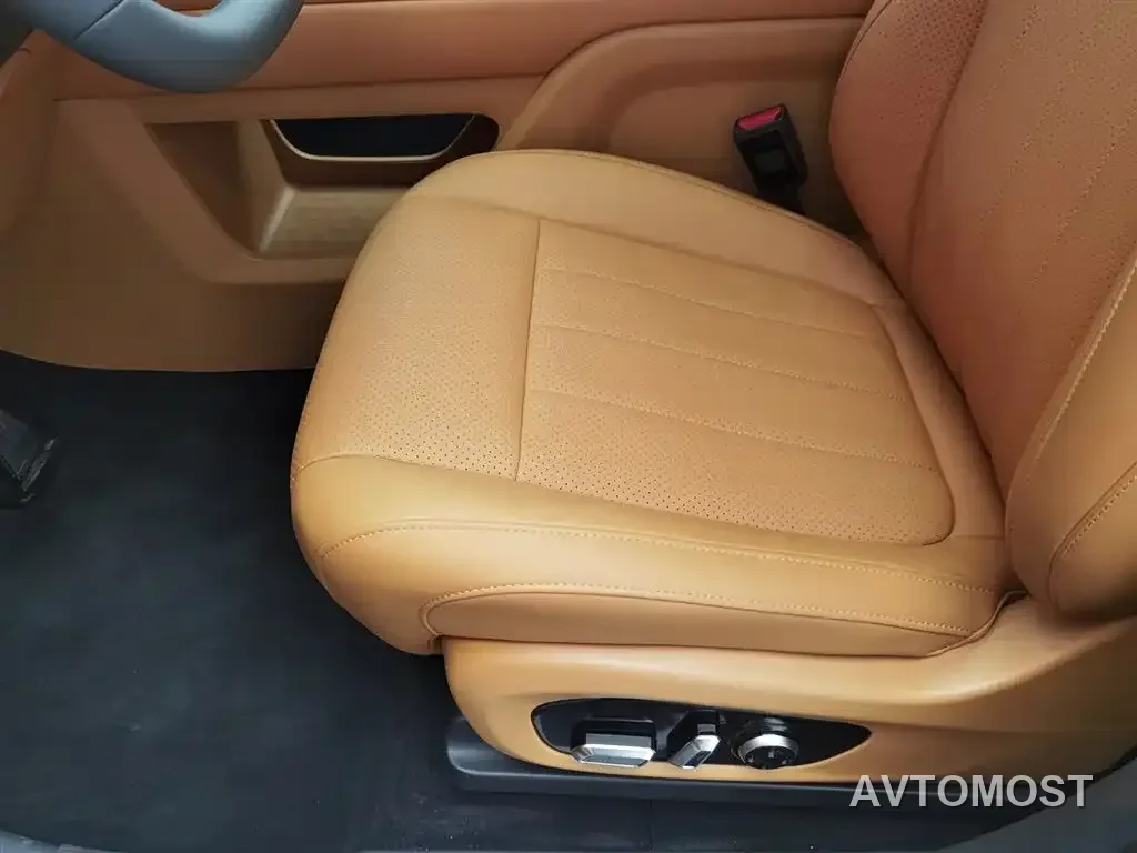 Dongfeng Yipai eπ008 2026 6-seater EREV Family Joy Edition — фото 16