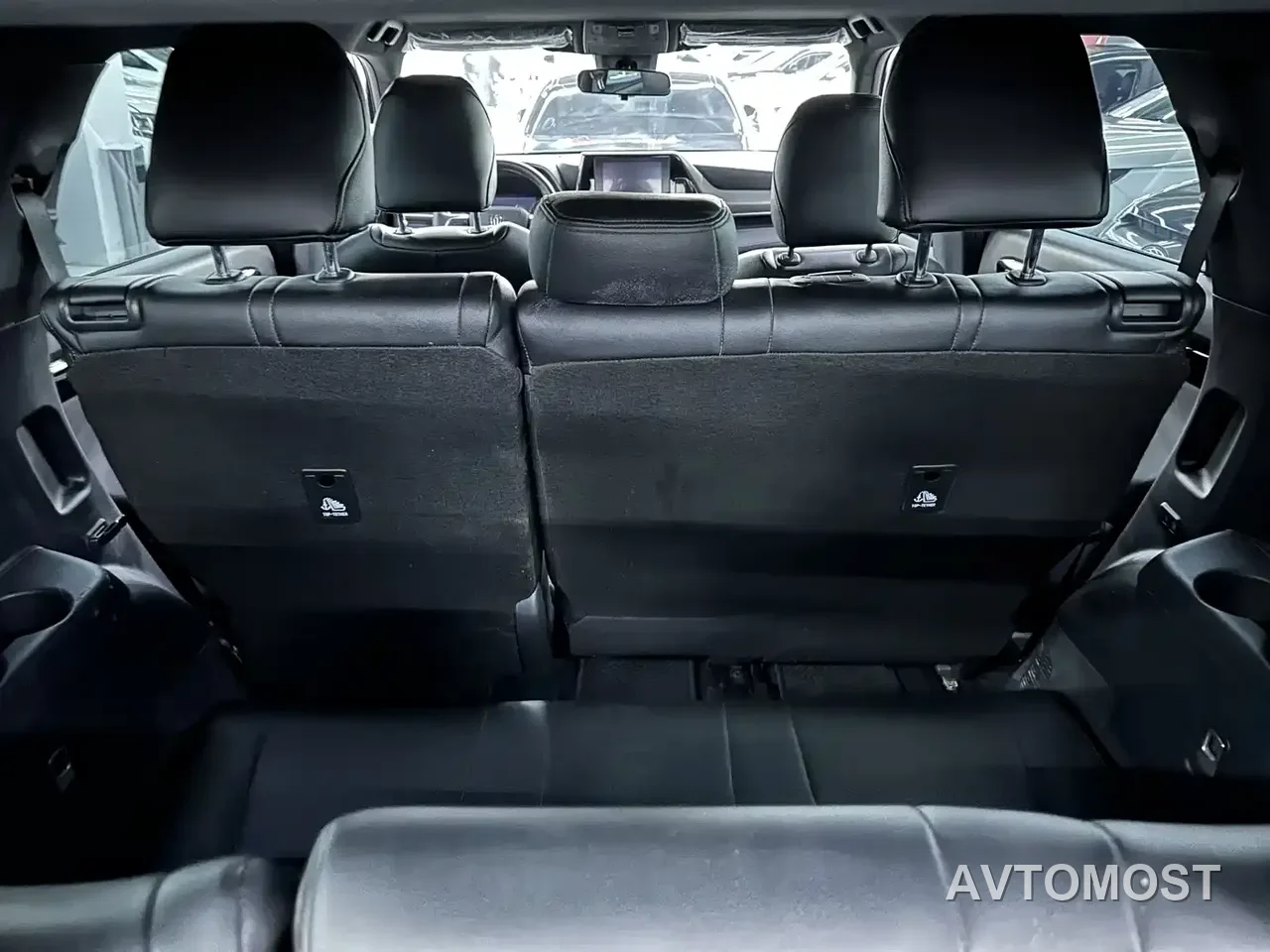 Toyota Crown Kluger 2023 2.5L HEV AWD Elite Edition — фото 10