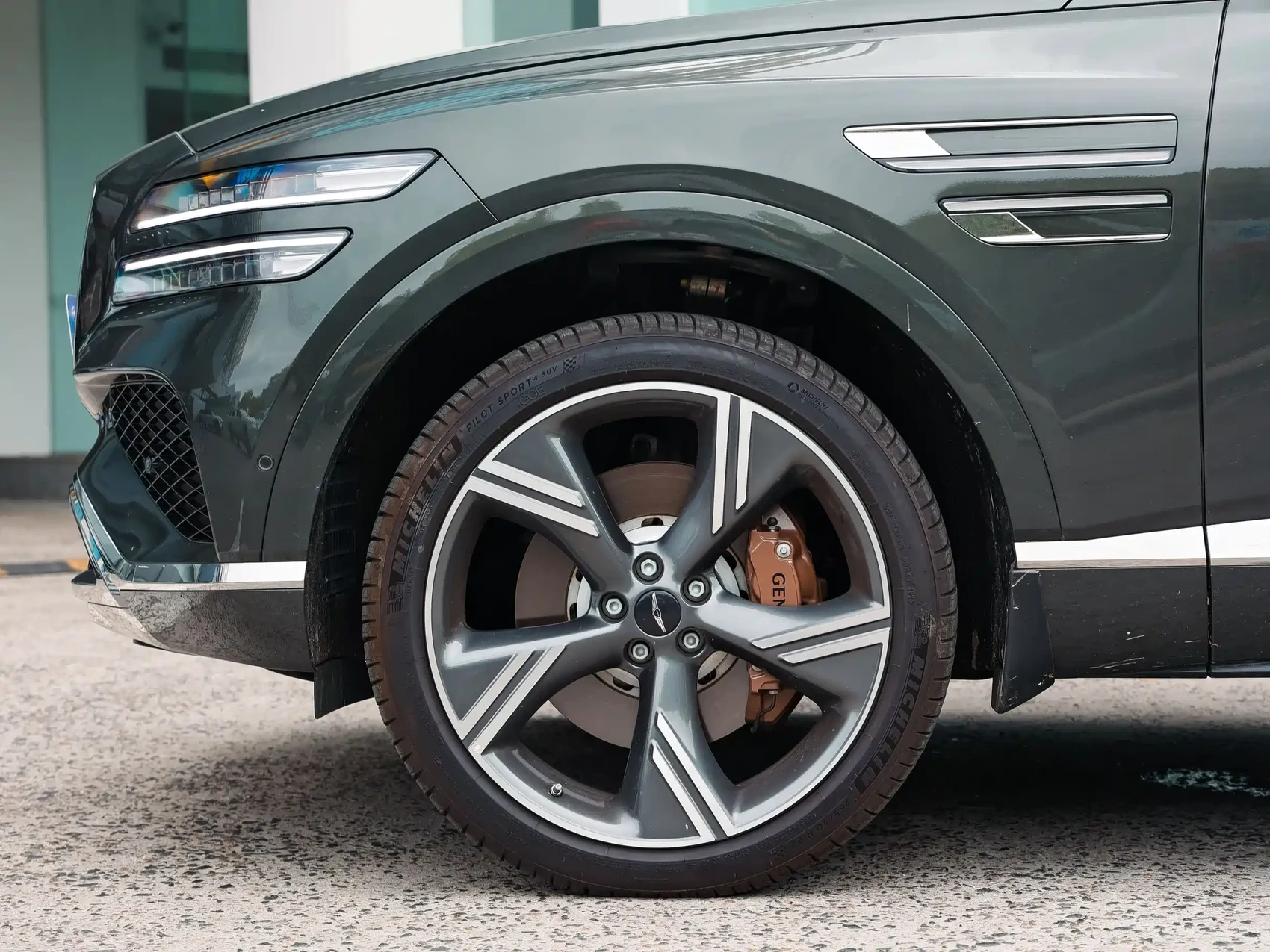 Genesis GV80 2024 2.5T AWD Flagship 5-Seater — фото 5