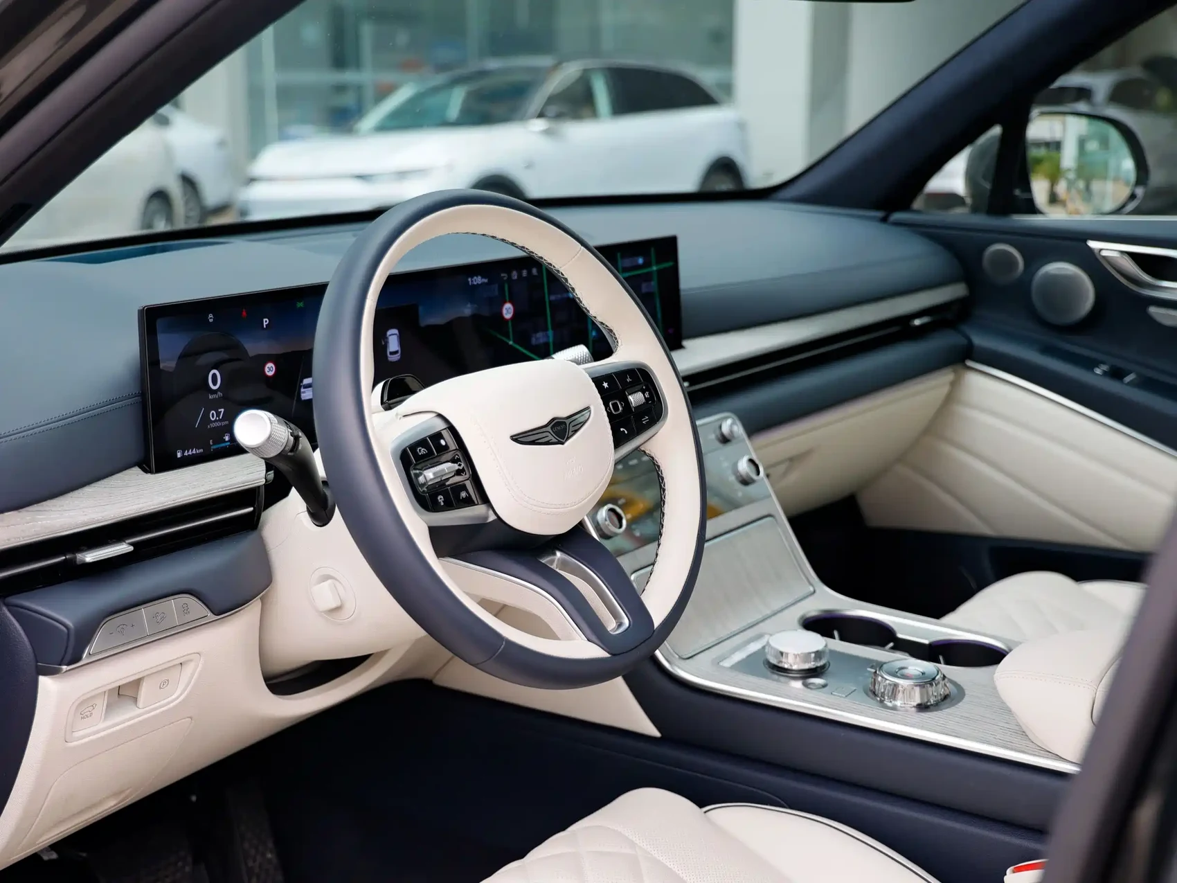 Genesis GV80 2024 2.5T AWD Flagship 5-Seater — фото 10
