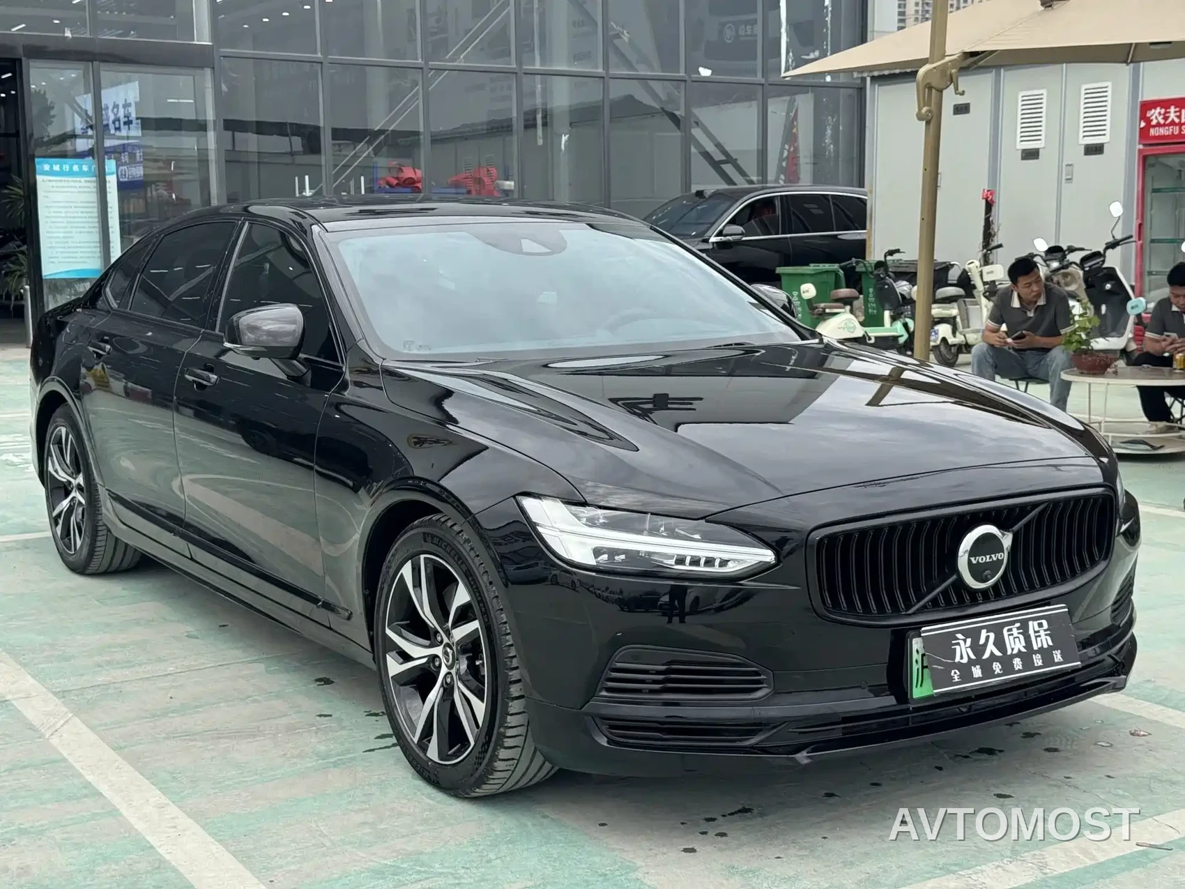 Volvo S90 Plug-in Hybrid 2021 T8 E-Drive Hybrid Zhiyi Luxury Edition — фото 3