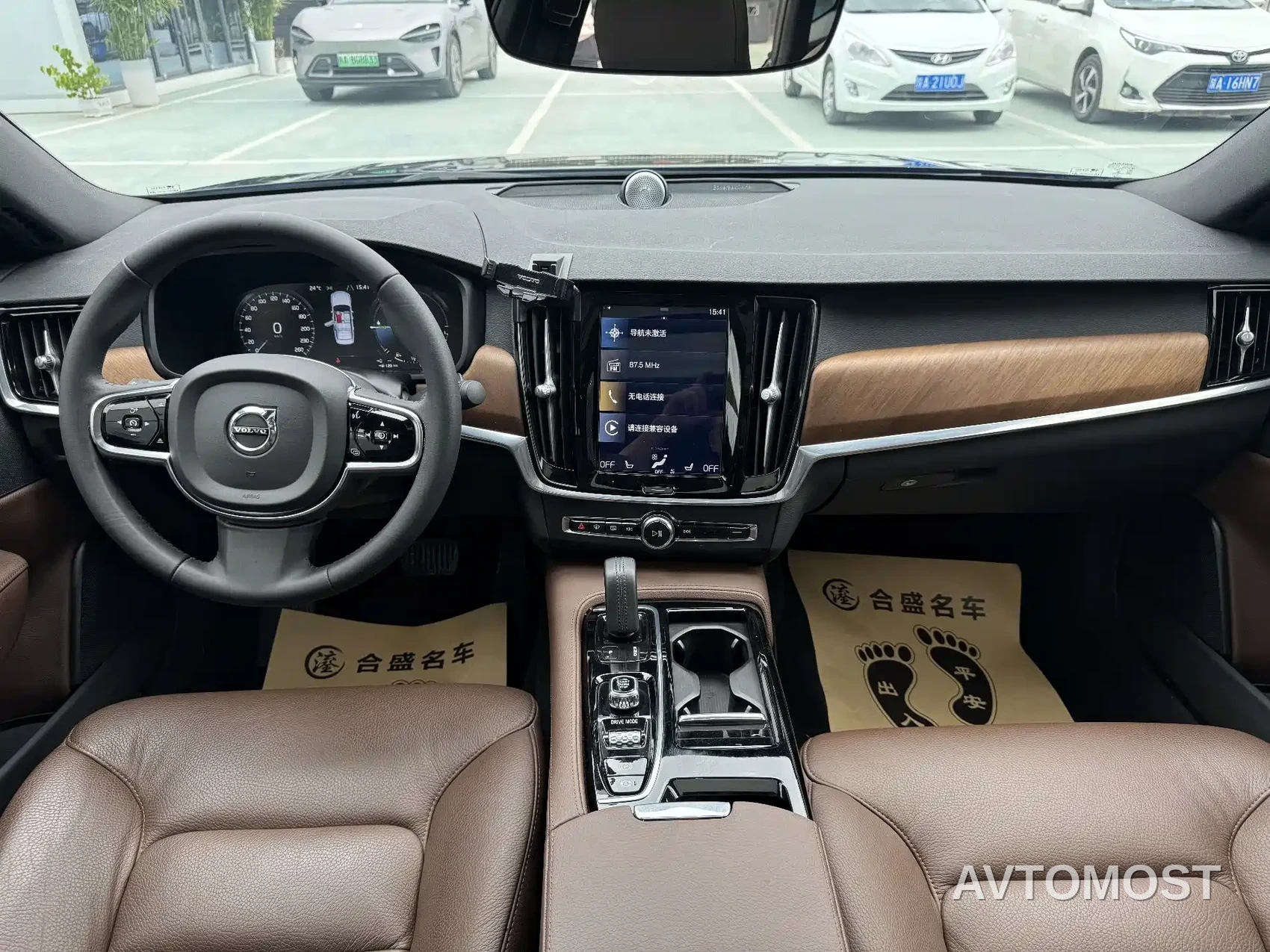 Volvo S90 Plug-in Hybrid 2021 T8 E-Drive Hybrid Zhiyi Luxury Edition — фото 4