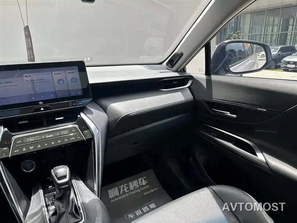 Toyota Venza 2022 Dual Engine 2.5L CVT 4WD Supreme — фото 10