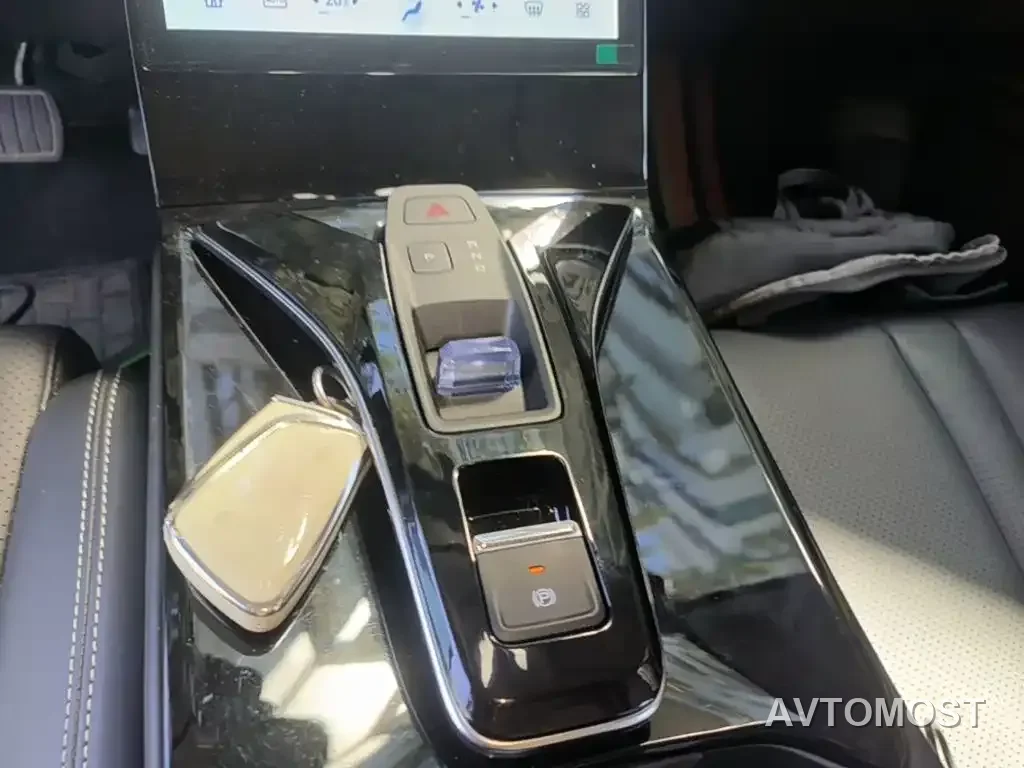 Dongfeng Aeolus Haohan 2023 DH-i 1.5T Luxury Edition — фото 23