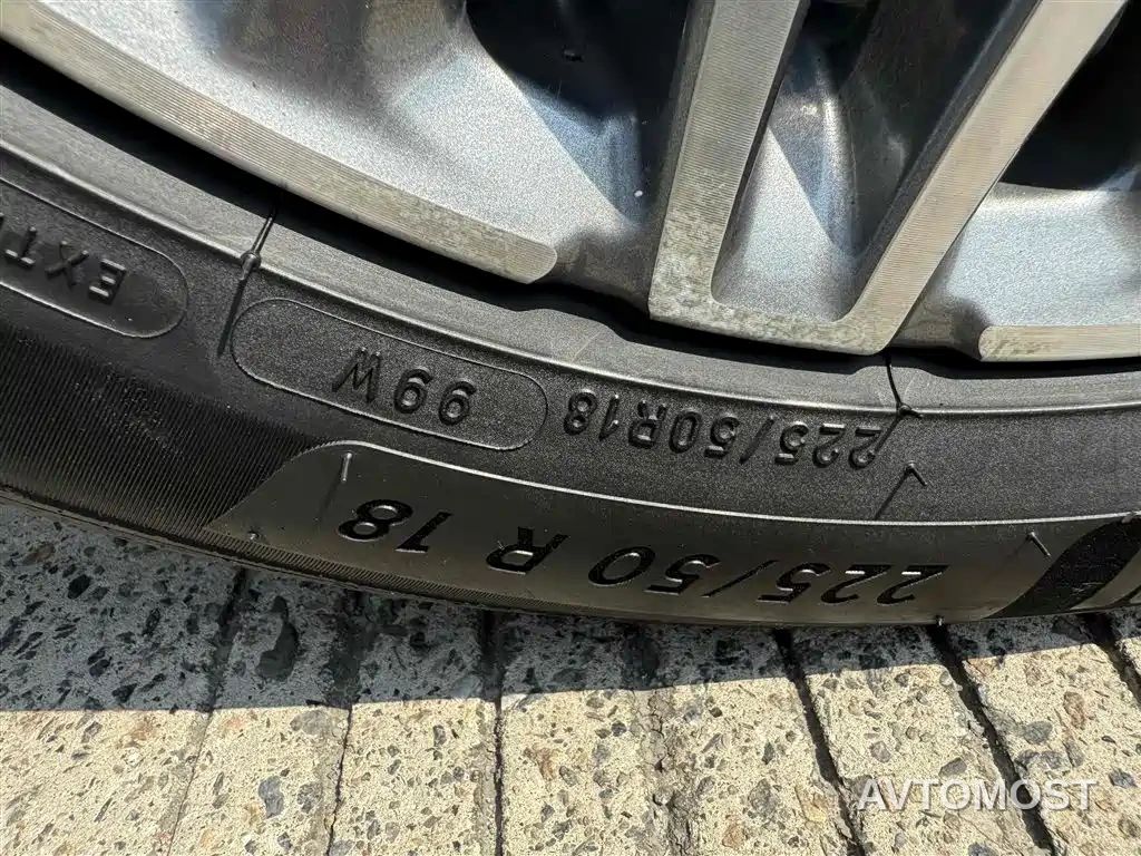 Honda Elysion 2019 2.0L Hybrid Luxury Edition — фото 17