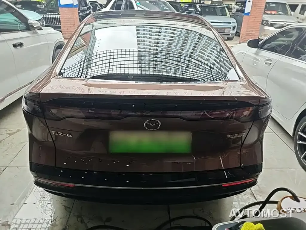 Mazda EZ-6 2024 Extended Range 200 Premium Edition — фото 5