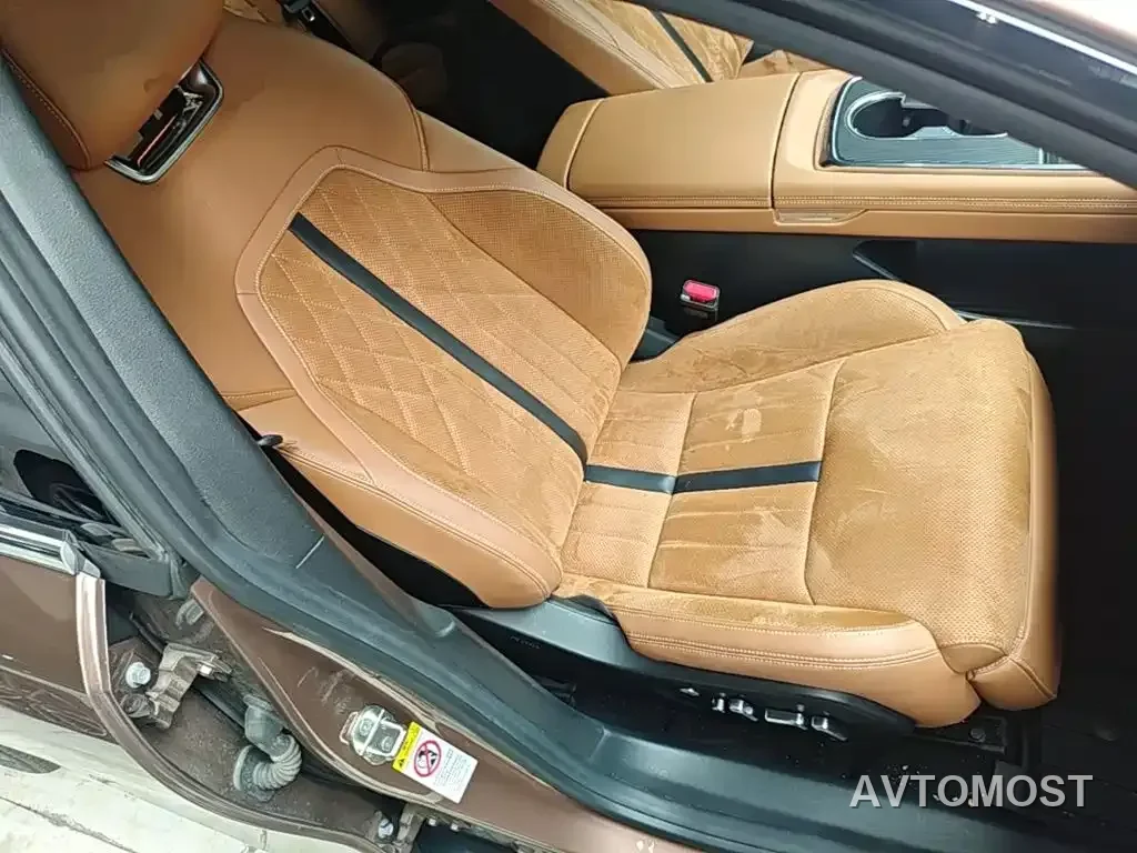 Mazda EZ-6 2024 Extended Range 200 Premium Edition — фото 23