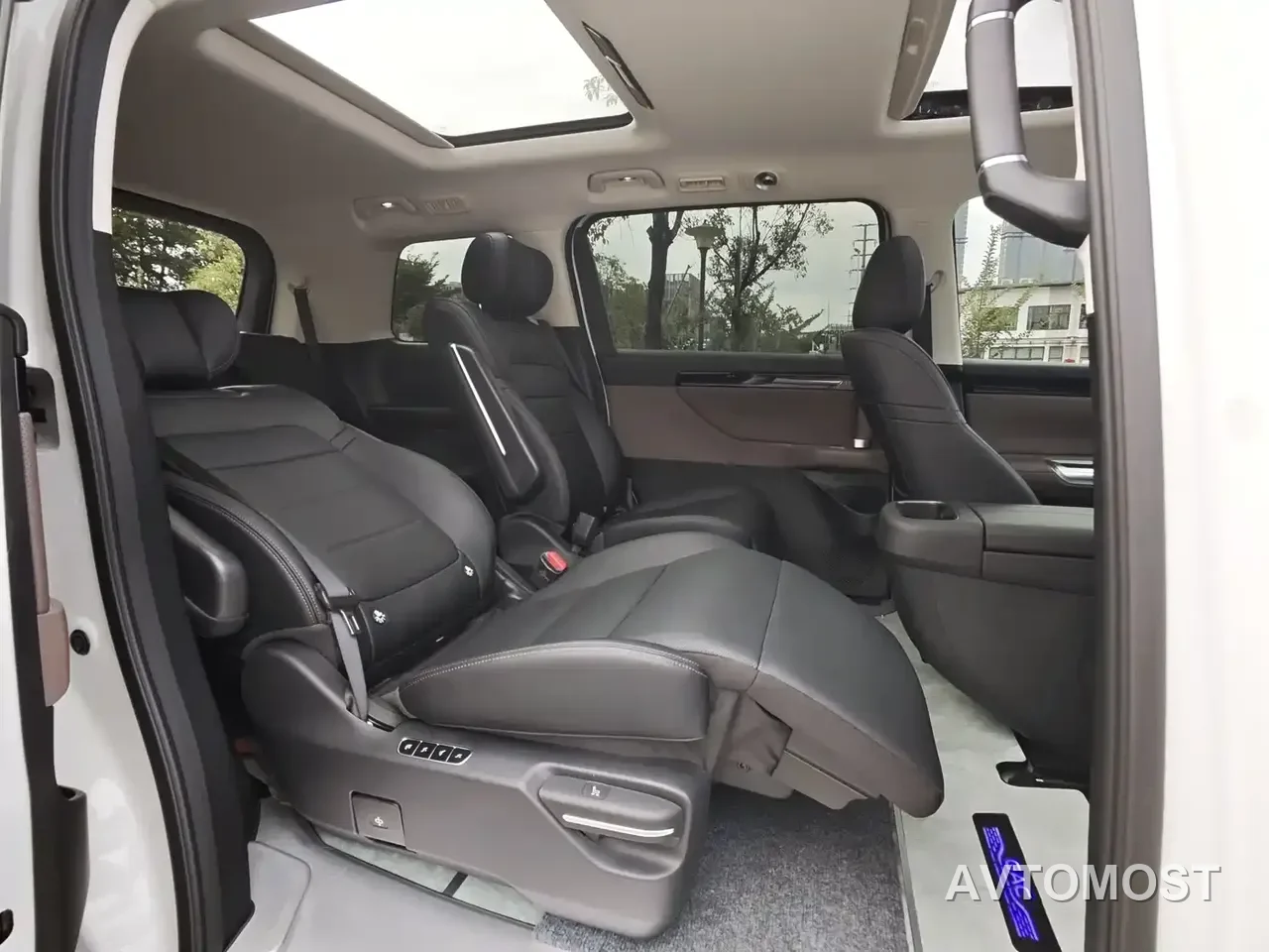 GAC Trumpchi E8 NEV 2024 Model 150km MAX — фото 16