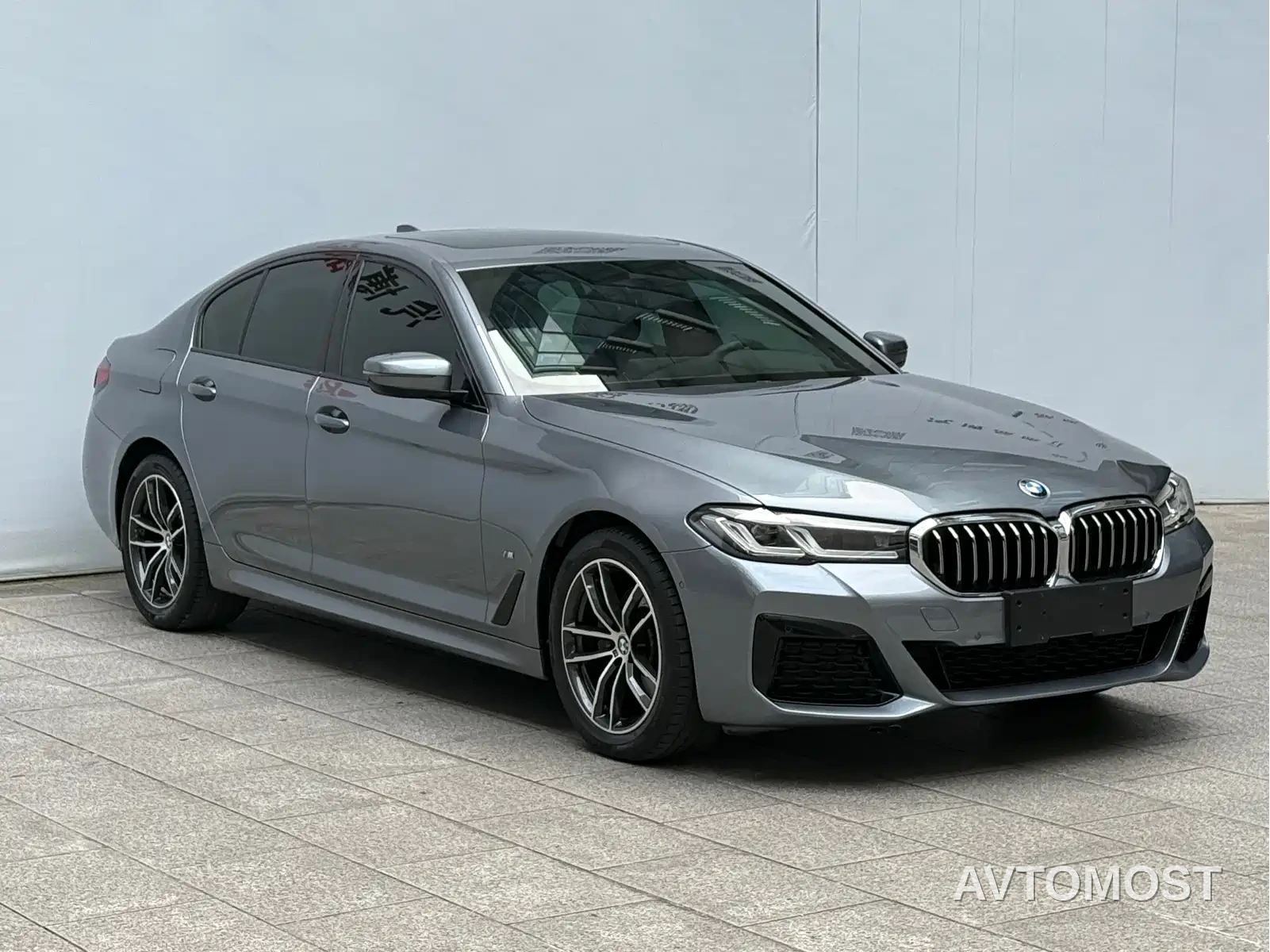 BMW 5 Series (Import) 2022 Facelift 525i M Sport Package — фото 3