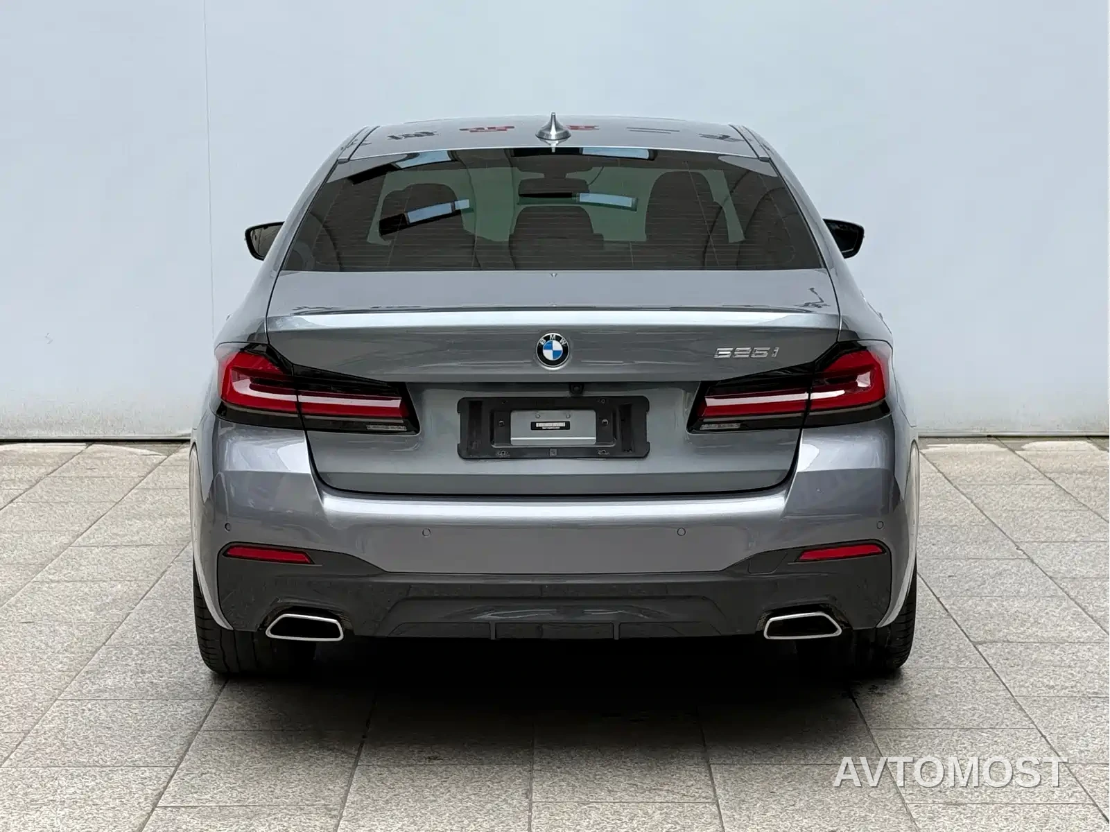 BMW 5 Series (Import) 2022 Facelift 525i M Sport Package — фото 6