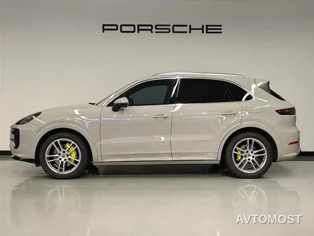 Porsche Cayenne New Energy 2021 Cayenne E-Hybrid 2.0T — фото 13