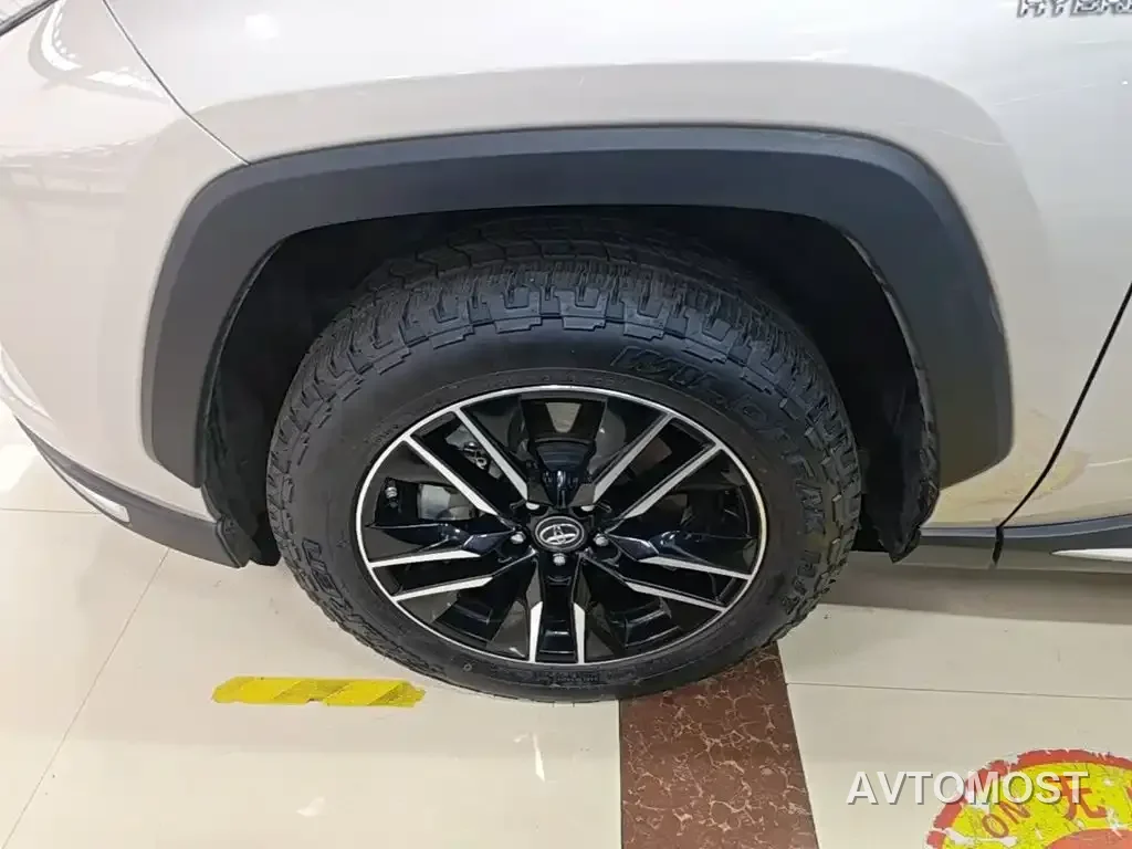 Toyota Wildlander New Energy 2021 High Performance 2.5L 2WD Power Edition — фото 18