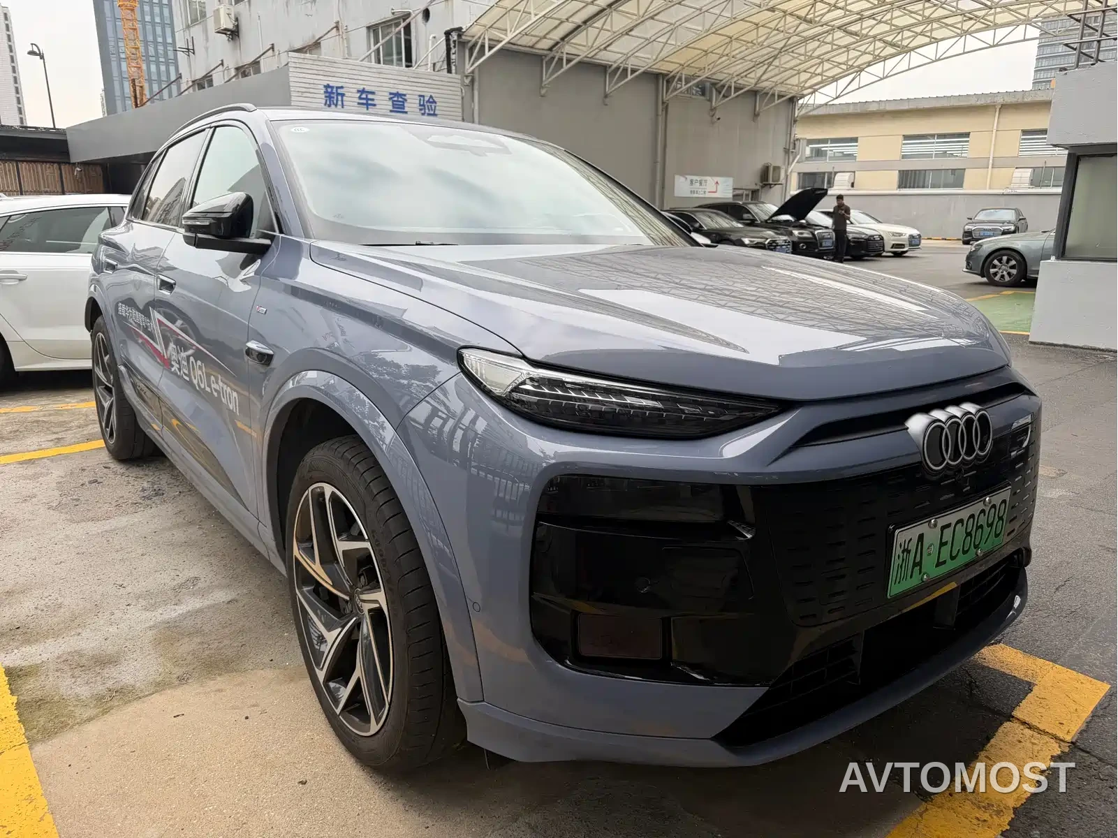 Audi Q6L e-tron 2025 Model Pioneer Edition — фото 2