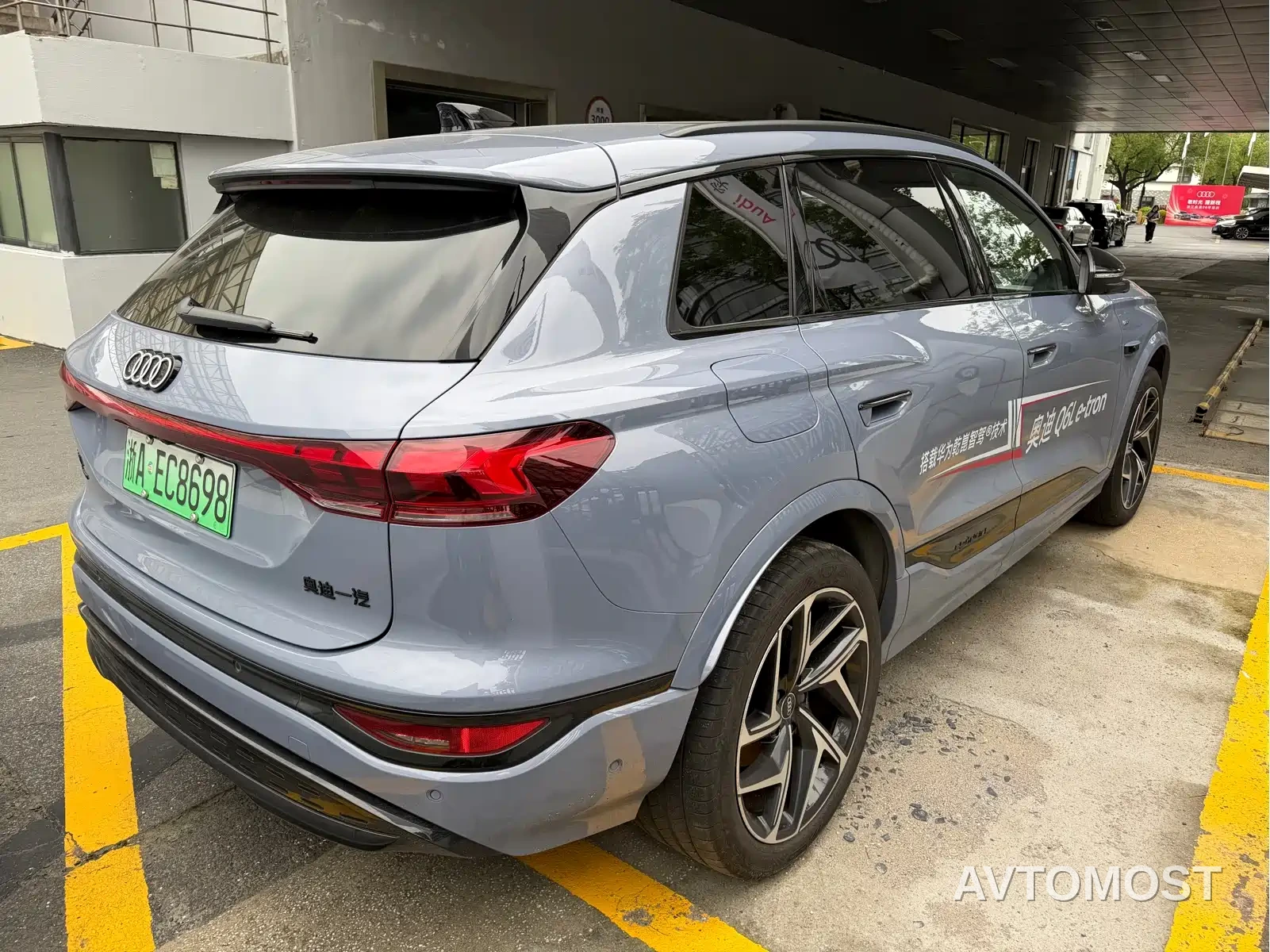 Audi Q6L e-tron 2025 Model Pioneer Edition — фото 5