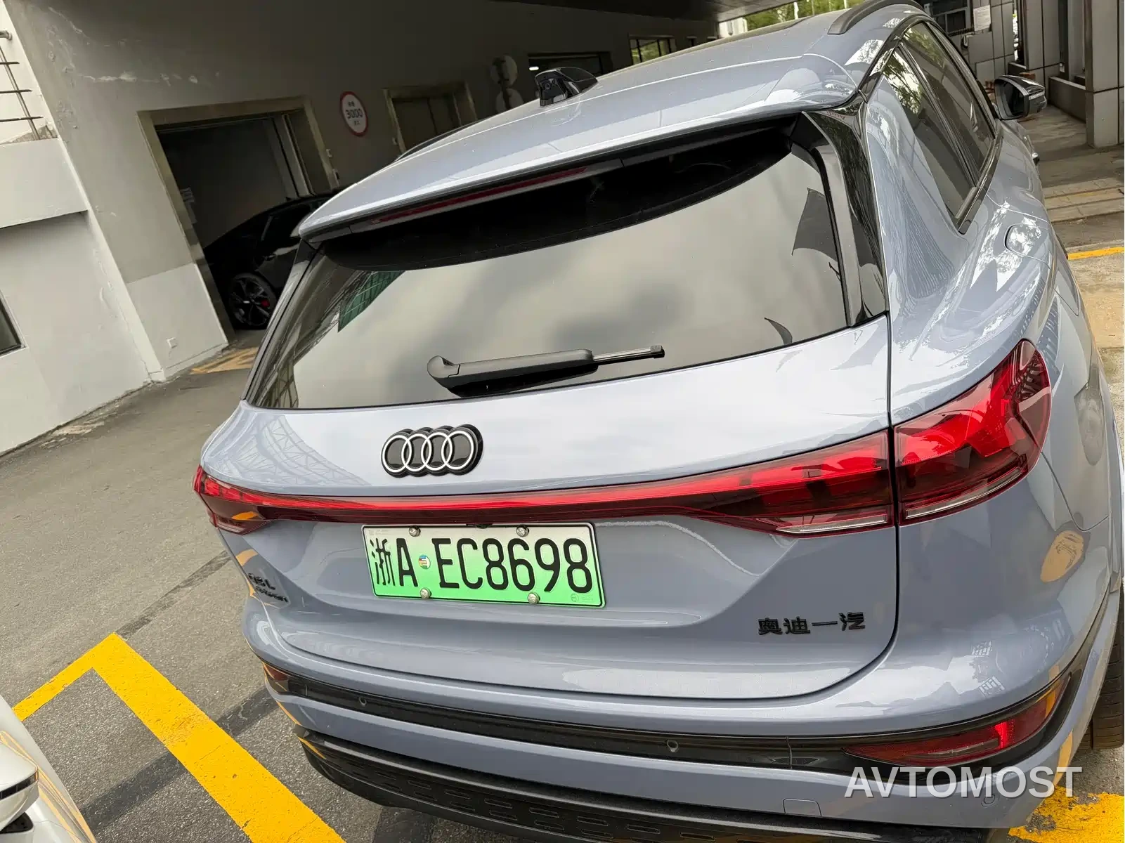 Audi Q6L e-tron 2025 Model Pioneer Edition — фото 6