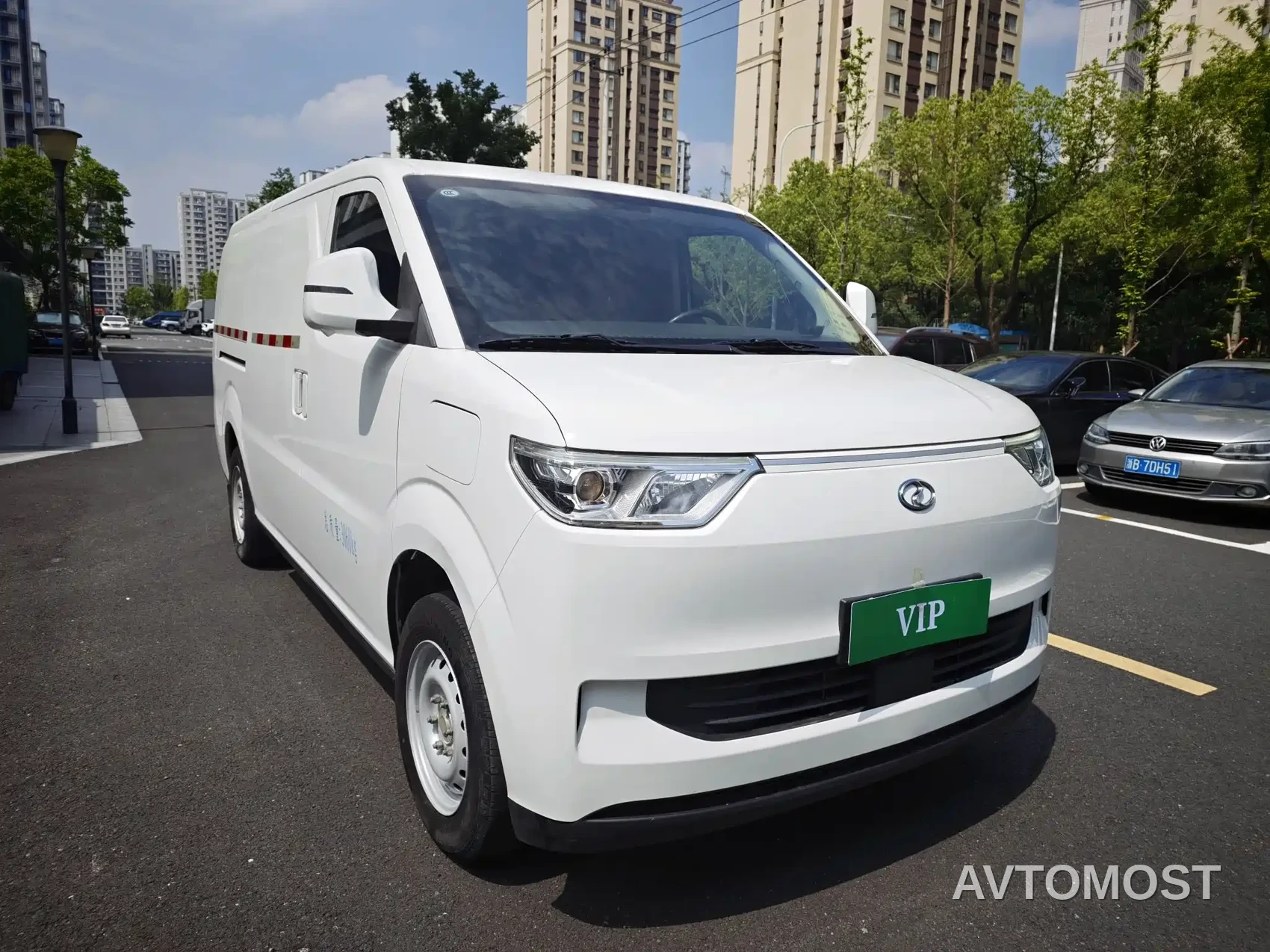 Ruichi New Energy EC75 2024 Model Surpass I 50.38kWh — фото 3