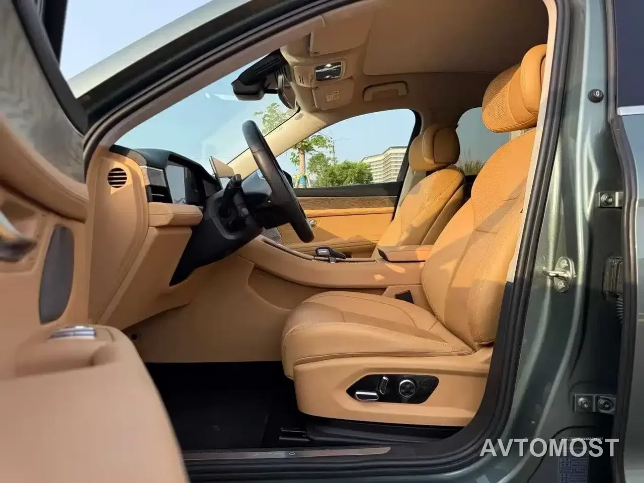 AITO M5 2022 Extended Range AWD Performance Edition — фото 5
