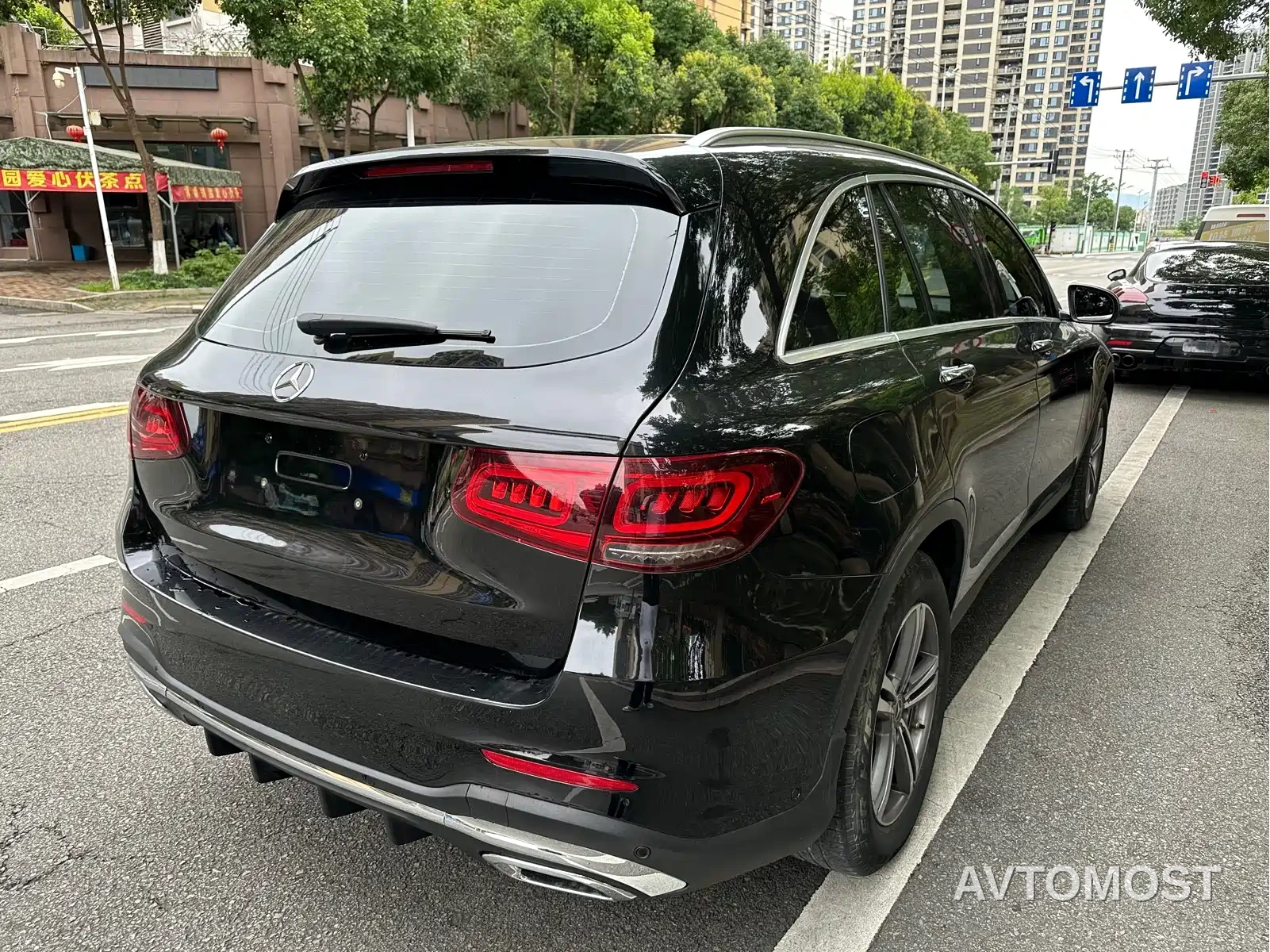 Mercedes-Benz GLC 2021 GLC 260 L 4MATIC Sporty — фото 7