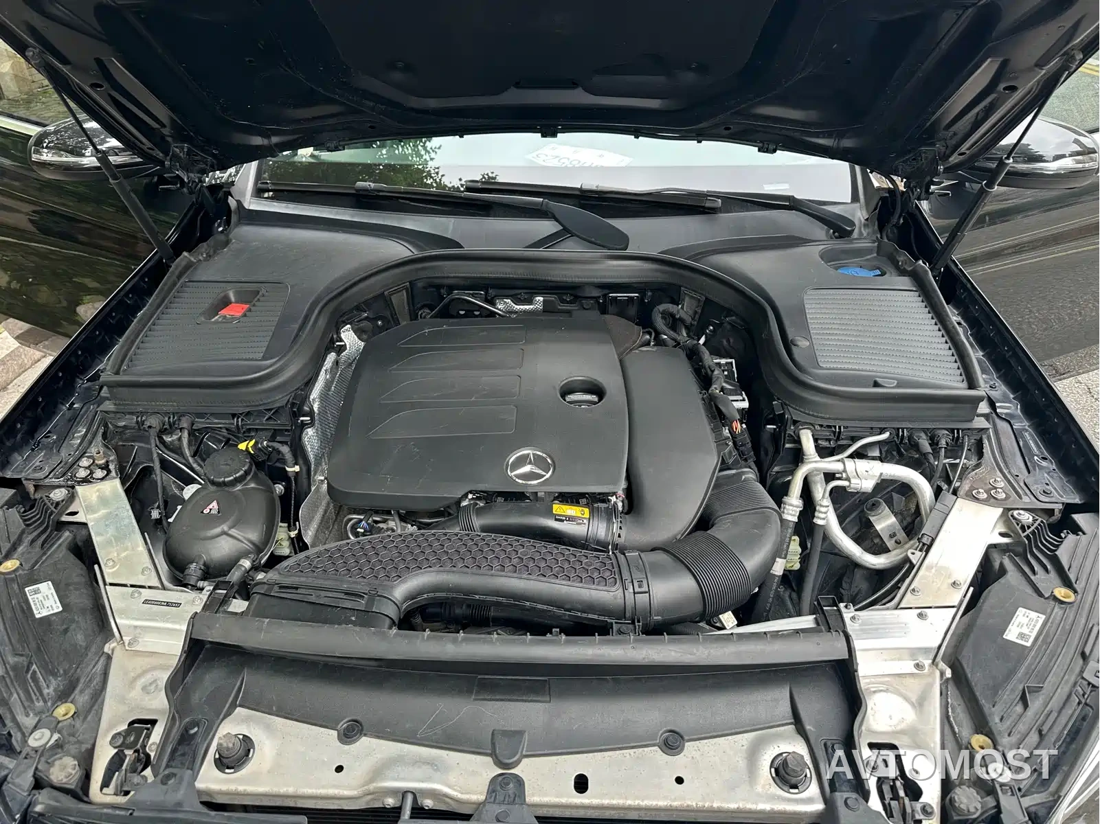 Mercedes-Benz GLC 2021 GLC 260 L 4MATIC Sporty — фото 10