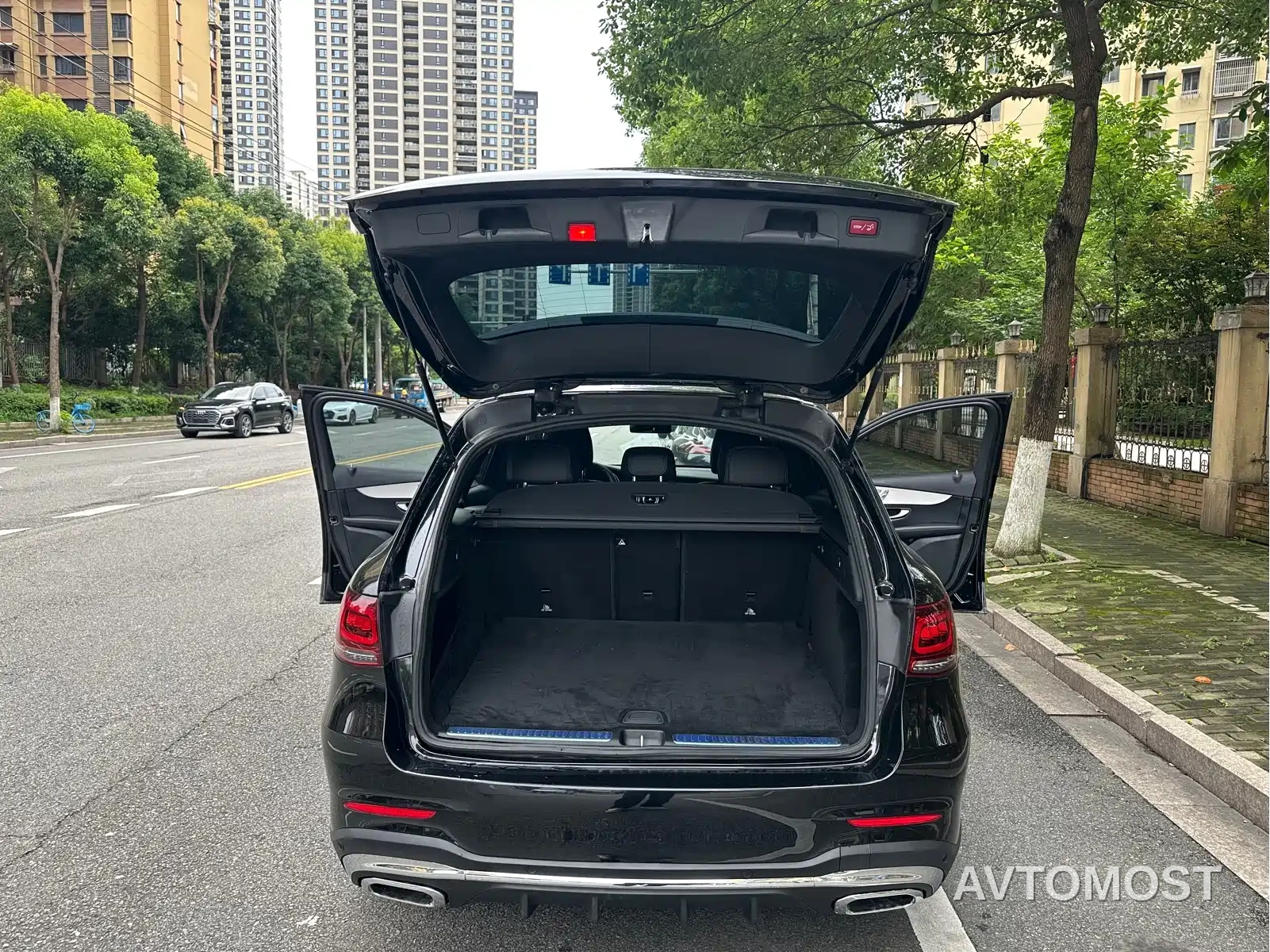 Mercedes-Benz GLC 2021 GLC 260 L 4MATIC Sporty — фото 12