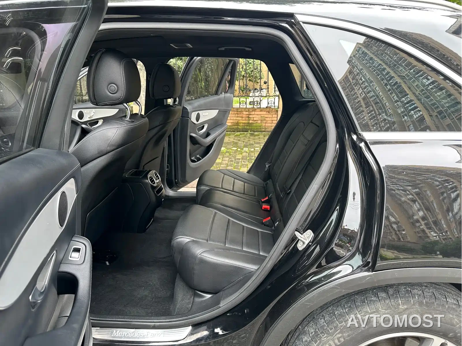 Mercedes-Benz GLC 2021 GLC 260 L 4MATIC Sporty — фото 18