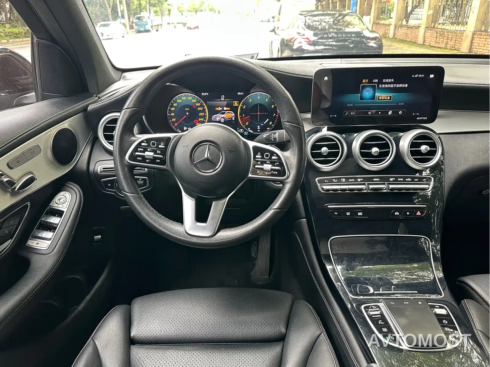 Mercedes-Benz GLC 2021 GLC 260 L 4MATIC Sporty — фото 28
