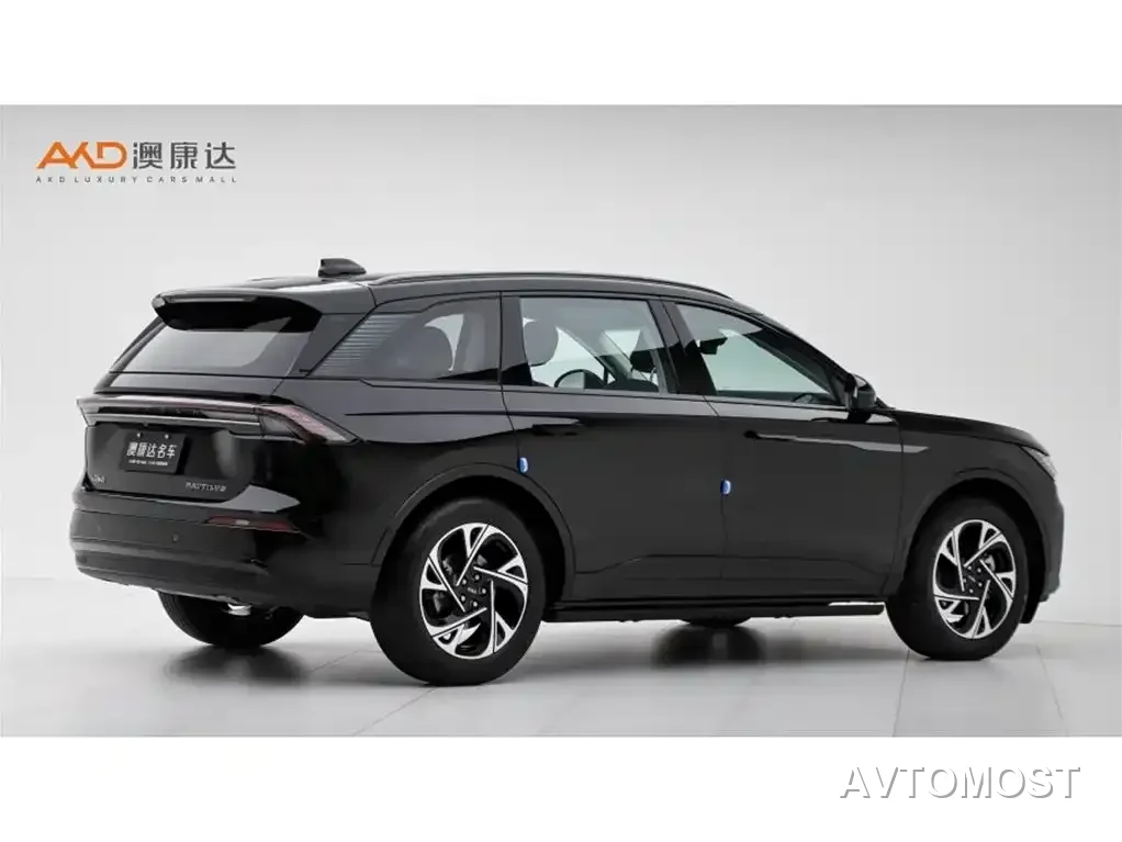 Lincoln Nautilus 2025 2.0T AWD Premium Hybrid — фото 9