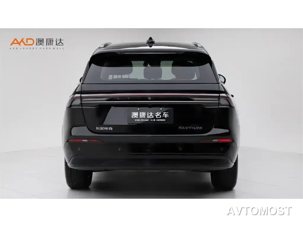 Lincoln Nautilus 2025 2.0T AWD Premium Hybrid — фото 3