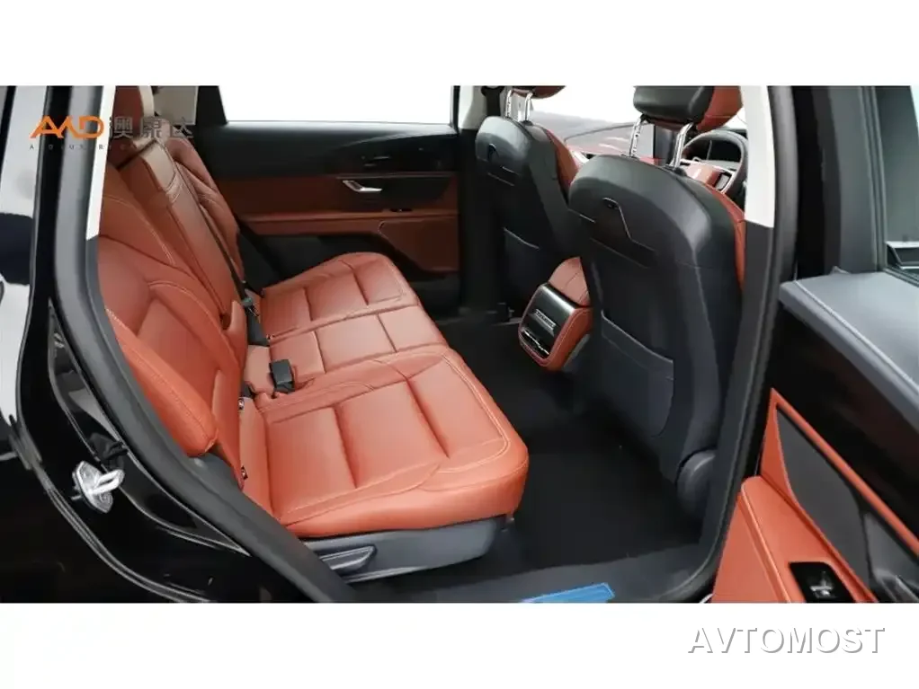 Lincoln Nautilus 2025 2.0T AWD Premium Hybrid — фото 7