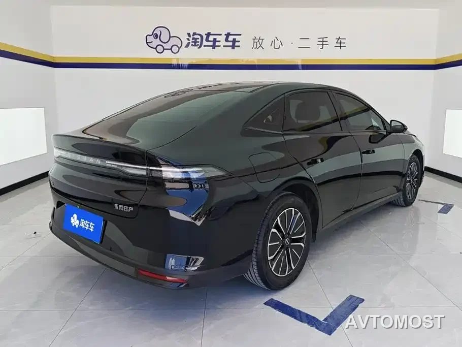 Nissan N6 2025 Mid Configuration — фото 3