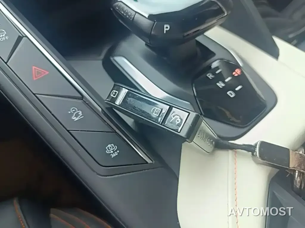 Lynk & Co 06 EM-P 2020 PHEV Plus — фото 8