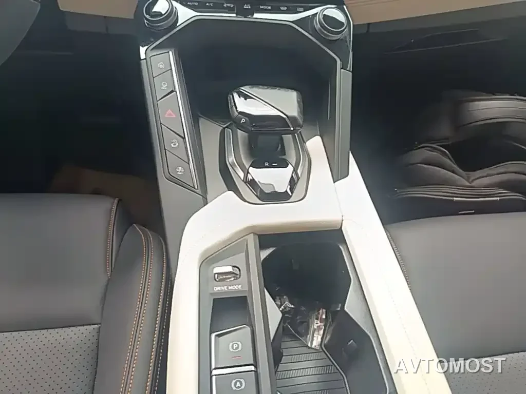 Lynk & Co 06 EM-P 2020 PHEV Plus — фото 11