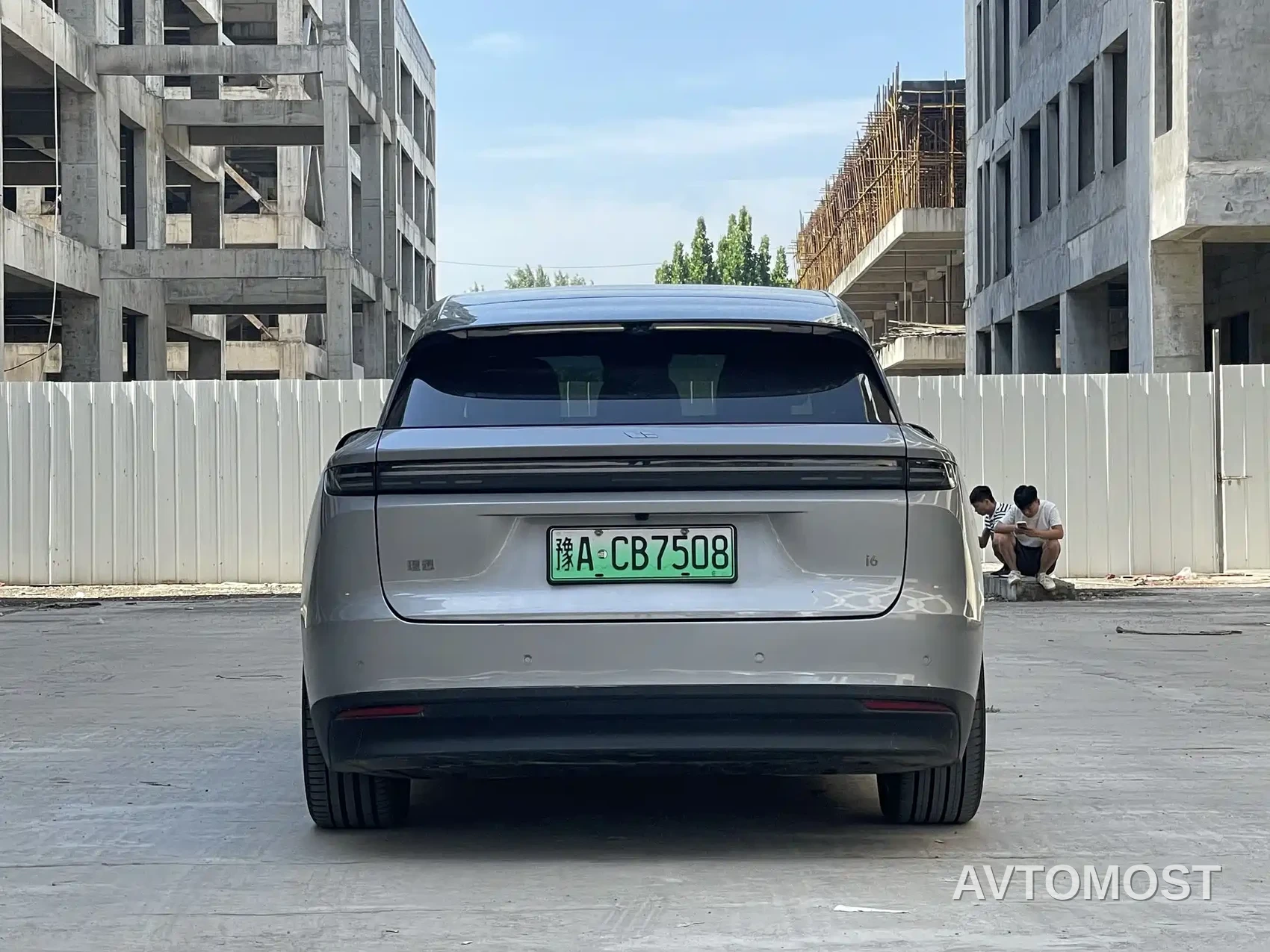 Li Auto i6 2025 4WD Base Model — фото 6