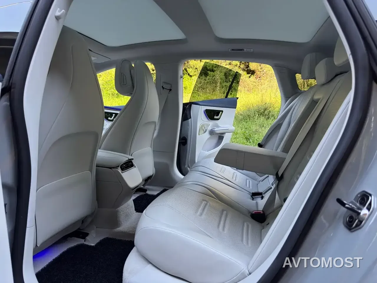 Mercedes-Benz EQE AMG 2023 AMG EQE 53 4MATIC+ — фото 3