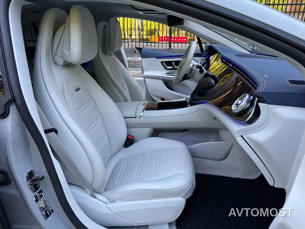 Mercedes-Benz EQE AMG 2023 AMG EQE 53 4MATIC+ — фото 17