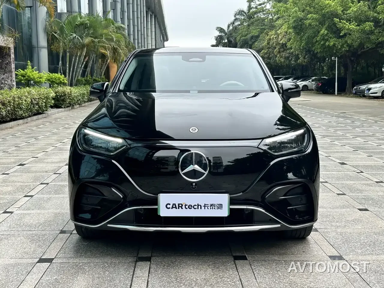 Mercedes-Benz EQE SUV 2023 350 4MATIC Pioneer Edition — фото 2