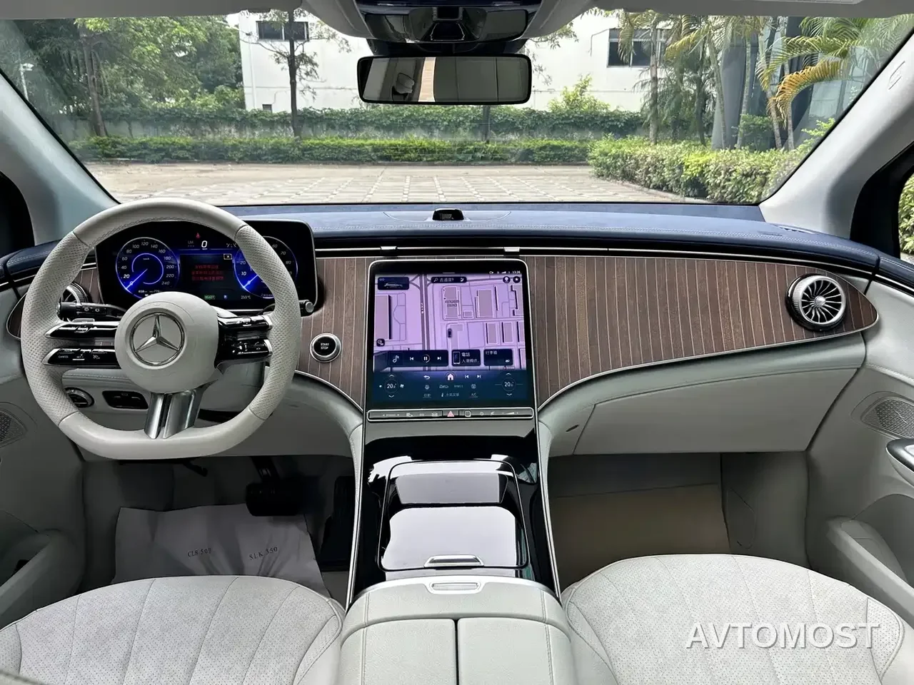 Mercedes-Benz EQE SUV 2023 350 4MATIC Pioneer Edition — фото 10